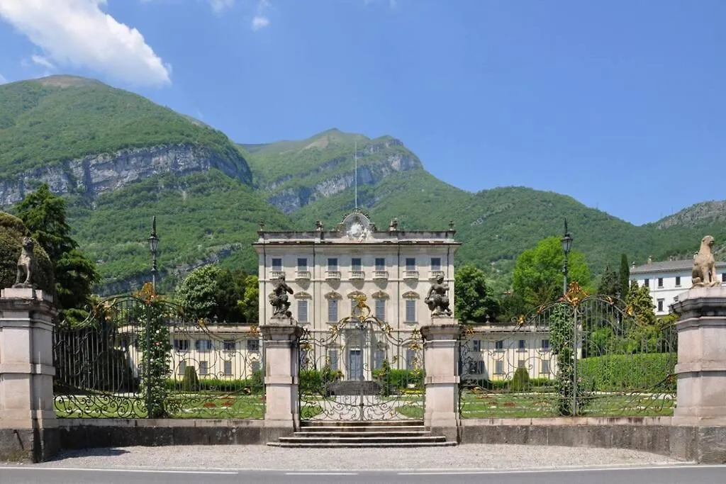 Tremezzo Residence 3-1 Of 11 Apartments In An Exclusive Residence By Italian Apartments 0*,  Italien