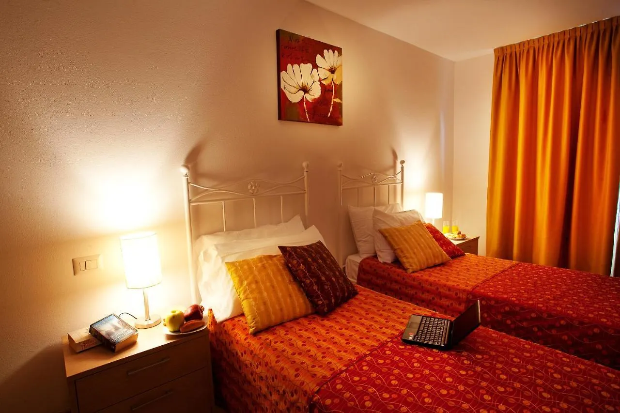 اتصالات Tremezzo Residence 3-1 Of 11 Apartments In An Exclusive Residence By Italian Apartments 